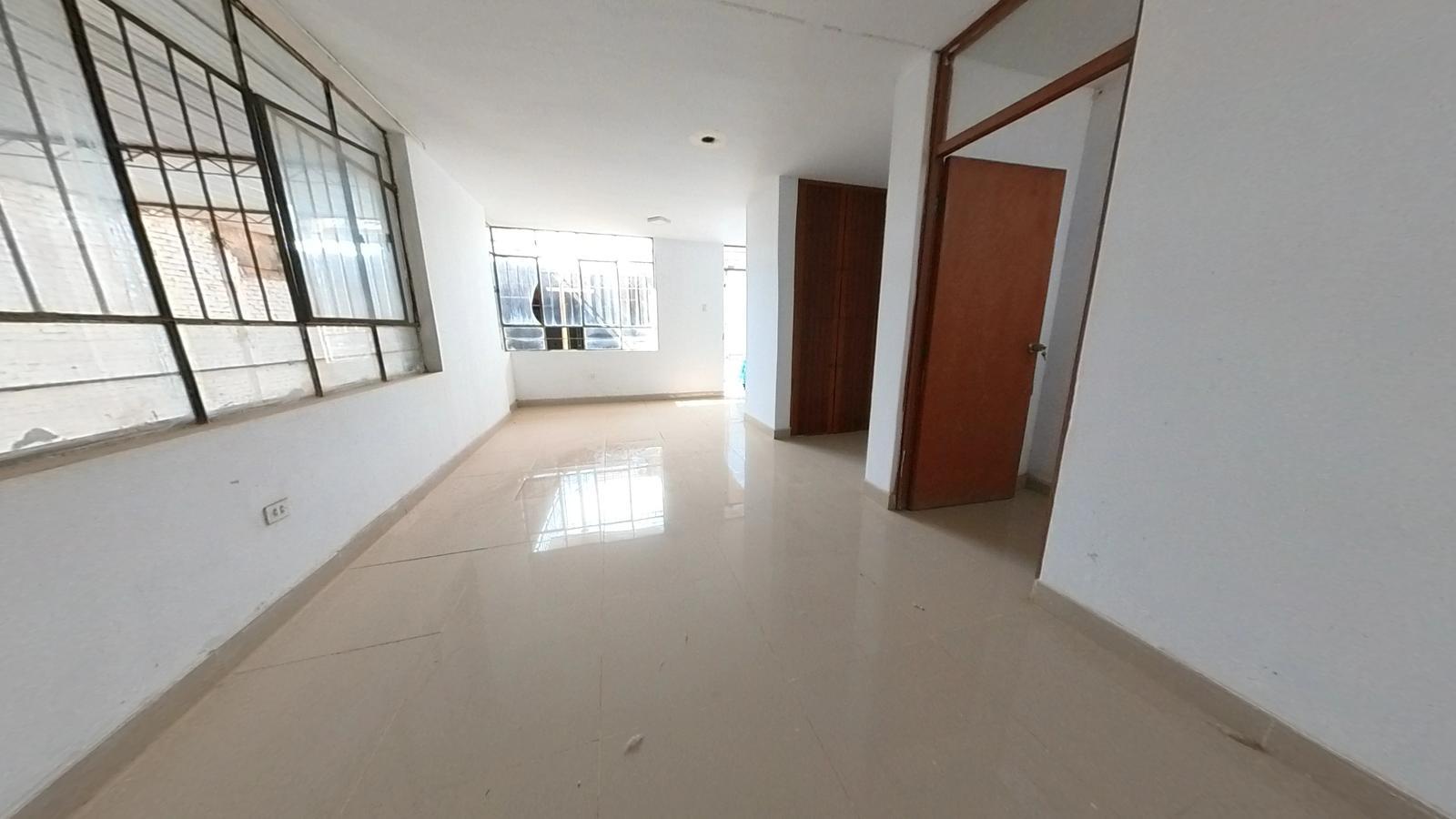 VENTA DE GRAN ALMACÉN EN CHICLAYO